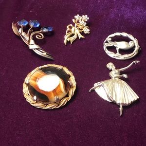 Vintage Brooches Set of 5